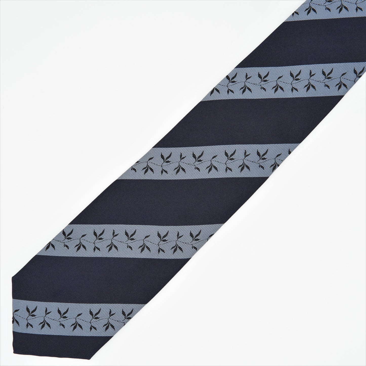 NEW!! LEONARDO STRIPE6 NECKTIE