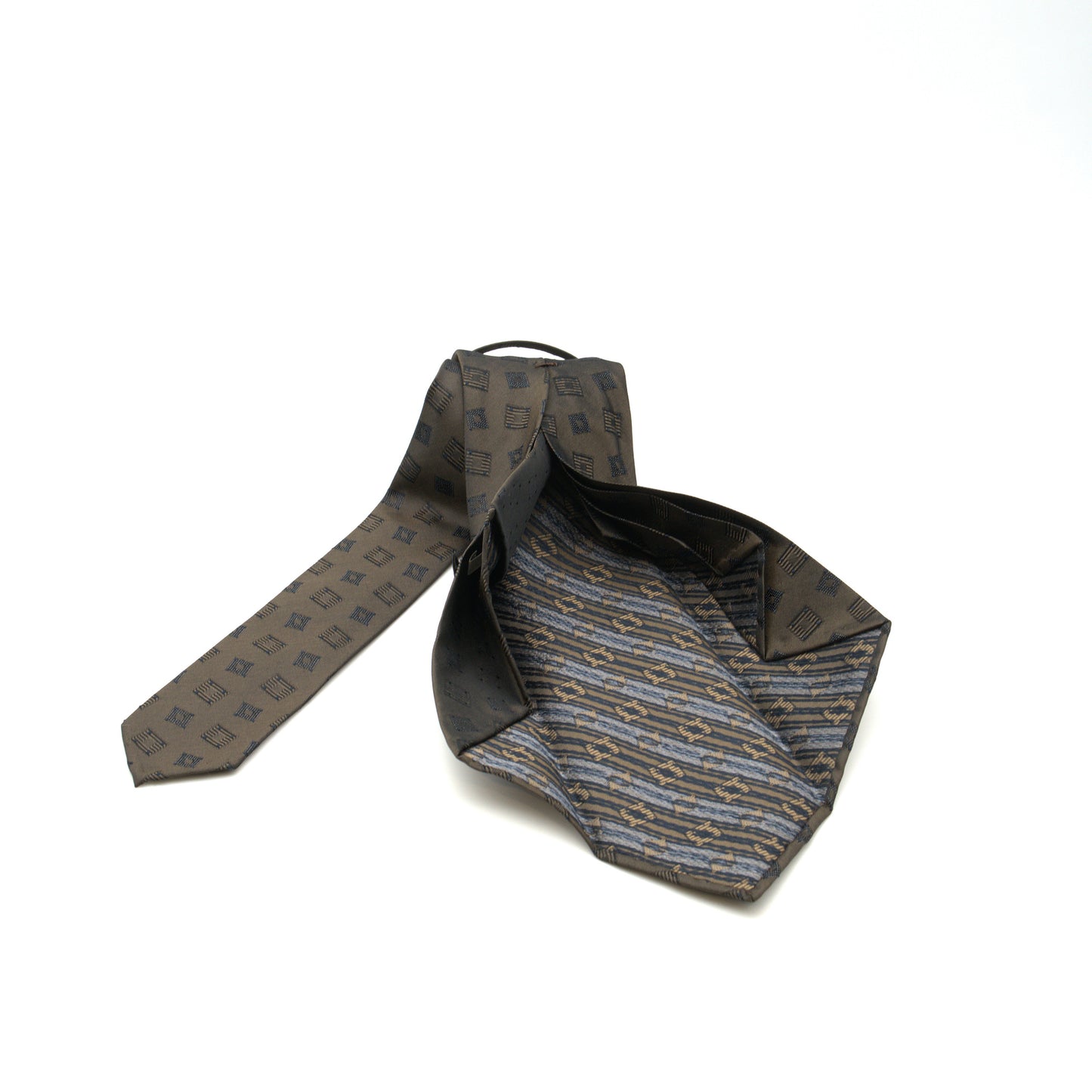 NEW//TIEYOURTIE GEOMETRIC8 SETTEPIEGHE