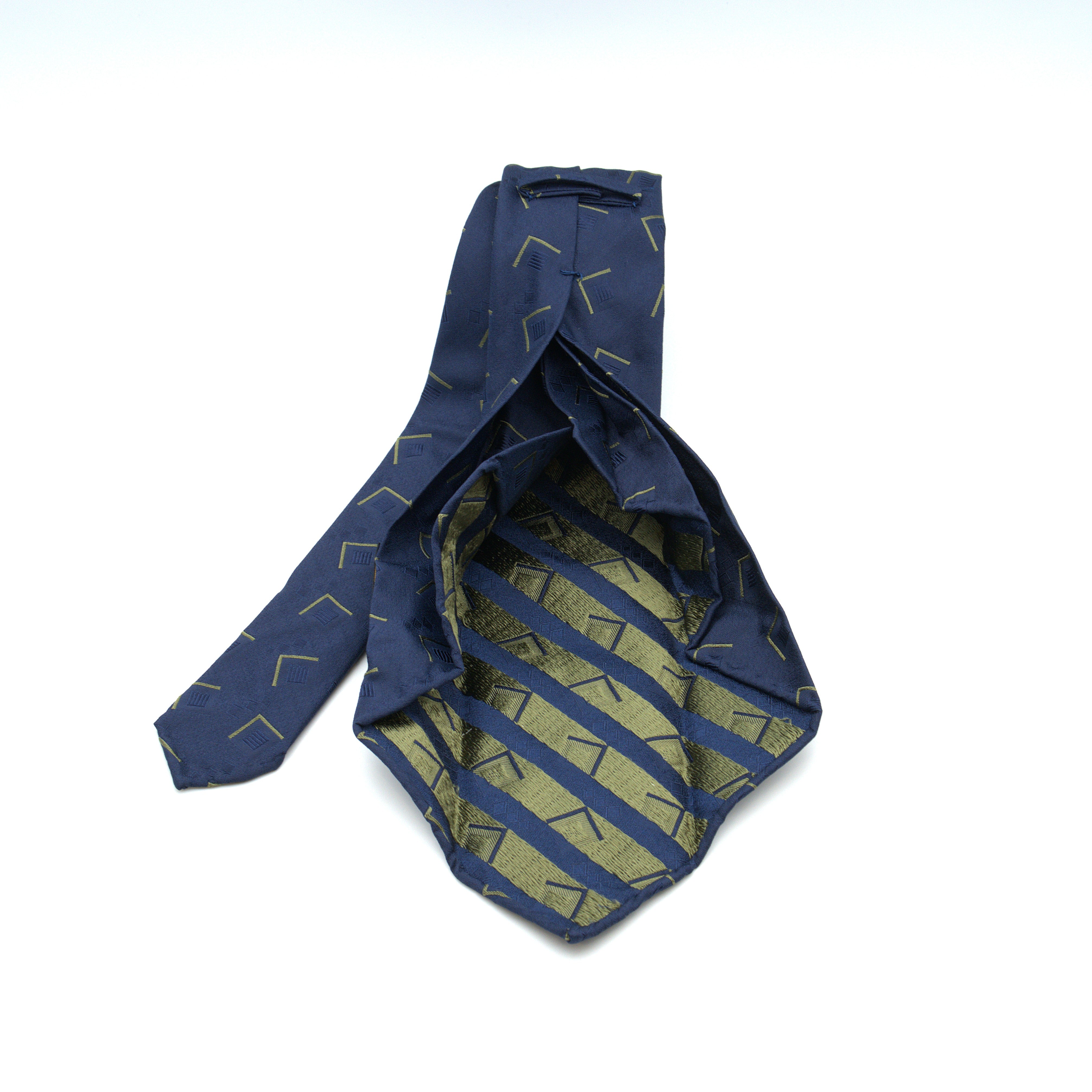 TIEYOURTIE GEOMETRIC1 SETTEPIEGHE NECKTIE – TIE YOUR TIE